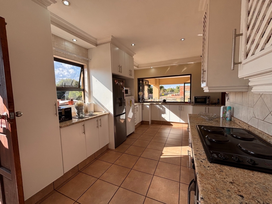 3 Bedroom Property for Sale in Wilkoppies North West